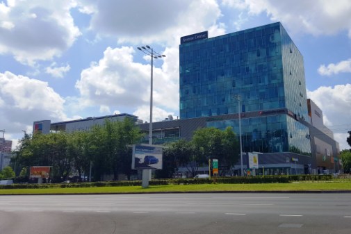 Avenue Center